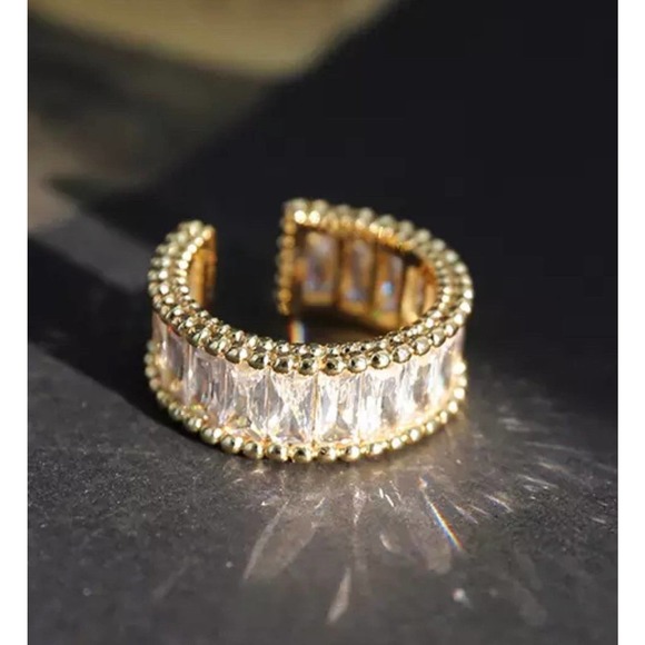 18k Gold Plated Wide Rectangle Clear Zircon Ring - Picture 2 of 6